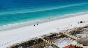 Enjoy the luxury of exclusive Holiday Isle Beach Access!