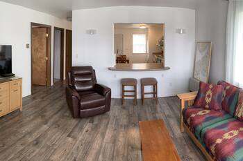 Walking distance to the Heart of Homer