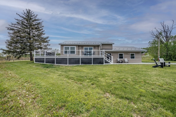 View of the front of the house from the yard