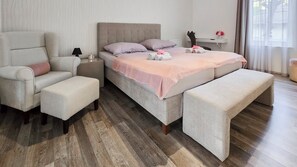 Bedroom (1)