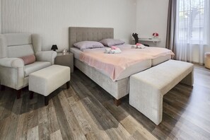 Bedroom (2)