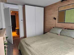 Bedroom (3)