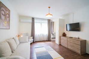 Living room (1)