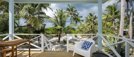 Bica Bungalow is a stunning new private cottage located directly on world-famous French Leave Beach, the most sought-after location on Eleuthera