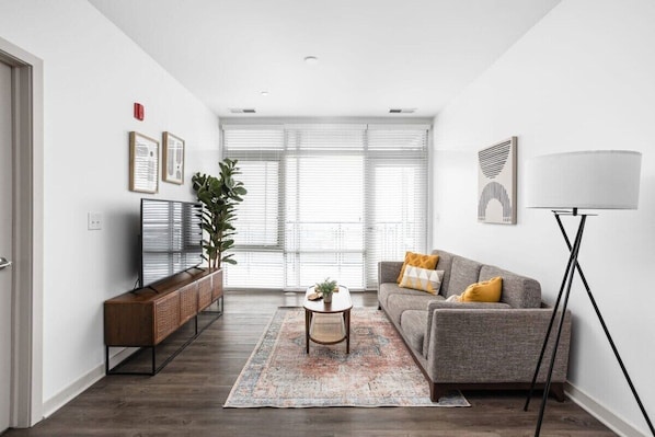 CozySuites: 2BD - Bottleworks, Indianapolis