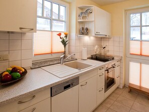 Fewo 217 "Ferienwohnung Meerglück in der Villa Rosita" - Ostseebad Rerik - Küchenzeile