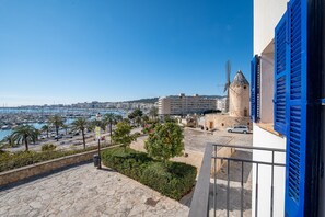 Views of the port of Palma from holiday home Moli 37