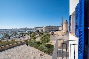 Views of the port of Palma from holiday home Moli 37