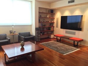 Living room w/77 in. OLED TV