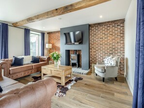 Living room/dining room | The Dairy - Betton Alkmere Farm, Betton Strange, near Shrewsbury