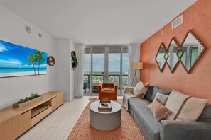 Living room area with balcony