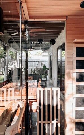 Outdoor dining