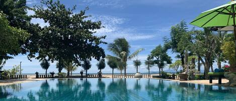 Ban Laem Set - Beachfront Private Luxury Villa (794)