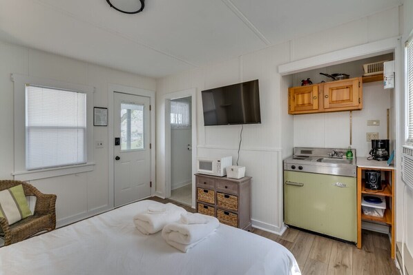 Bedroom with kitchenette