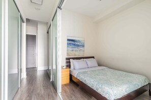Queen Bedroom