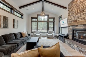 56214 Sable Rock