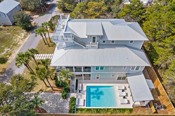 Incredible vacation home for 20 guests