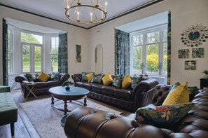 Hill House Country Estate - Princes Gate (15249)