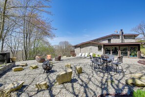 Shared Outdoor Space | Mountain Views