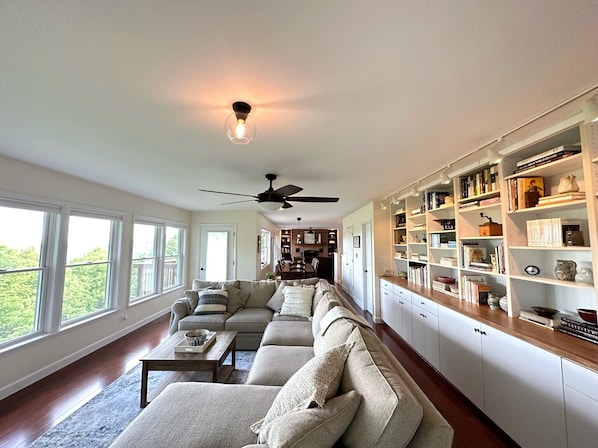 Abundance Stays Rental | Living Room