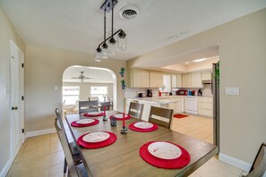 Dining Room | Dishware & Flatware Provided