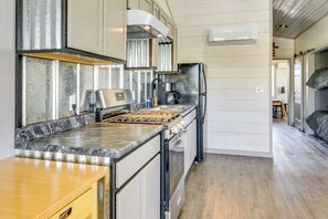 Kitchen | Cooking Basics | Toaster