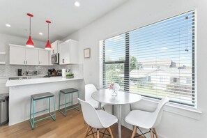 Dining Area and Bar