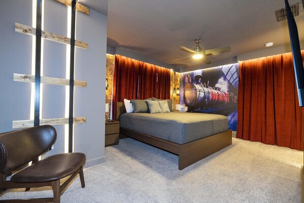 2nd Floor Harry Potter Suite (King Size Bed)