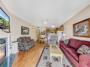 Open and Inviting Floor Plan