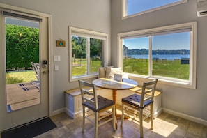 Dining Nook | Water View