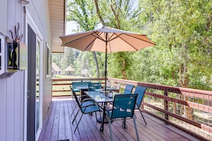 Private Deck | Outdoor Dining Area