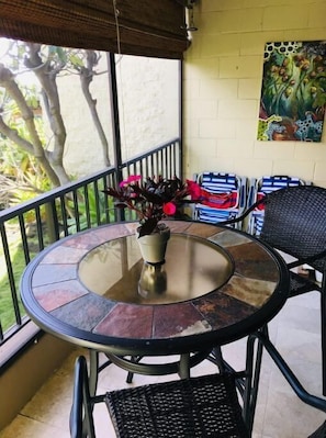 Outdoor dining