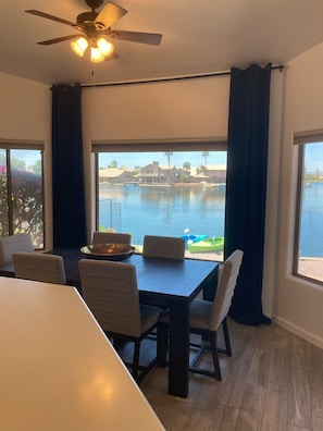 Enjoy every meal with views of the lake!