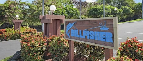 Billfisher front sign