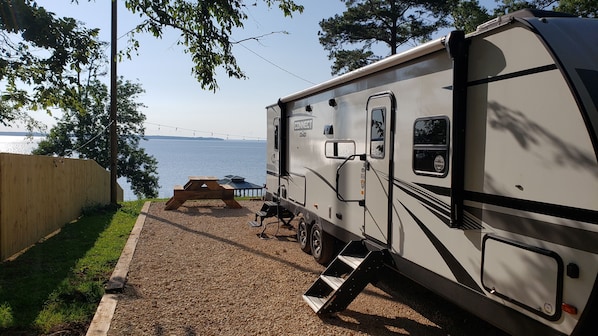 The Toledo Bend Camper sitting on its lakefront slot.