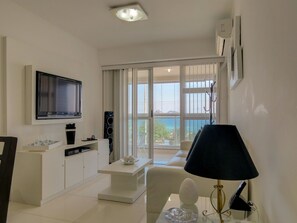 Living Room,Balcony / Terrace