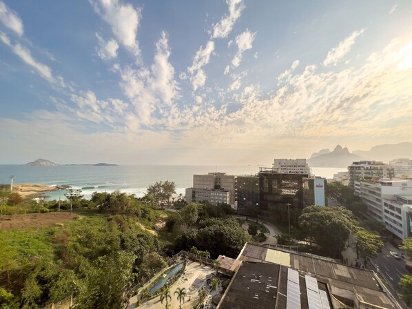 City view,Sea view