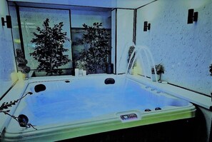 jacuzzi 