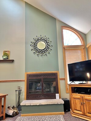 Wood burning fireplace. Firewood can be purchased at the Country Store nearby.