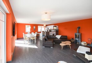 Wohnzimmer im EG