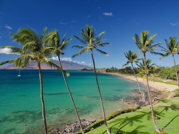 Best views from this Ocean and Beach front unit. Best Royal Mauian Location.