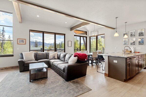 Gorgeous open living room