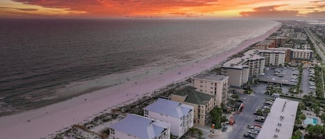 Watch the Sunset from Sunset B's balcony hosted by The Beach Weekend 850.739.7478
