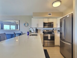 Updated fully equipped Kitchen
