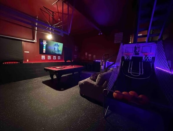 Spielezimmer