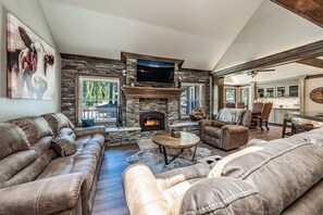 Come and relax in the large, cozy living room. 