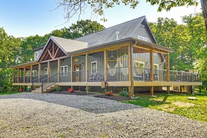 Exterior | Wraparound Deck