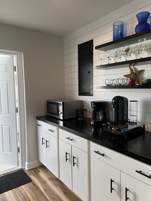 Coffee/tea station