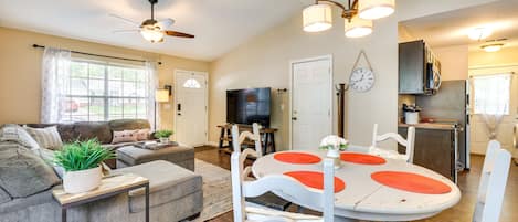 Fayetteville Vacation Rental | 2BR | 2BA | Step-Free Access | 841 Sq Ft