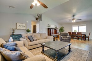 Living Room | Pet Friendly w/ Fee